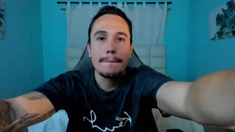 Juan online show from 03/22/26, 01:09