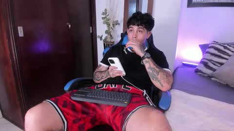 juan_alvarez18 online show from 09/09/25, 03:28