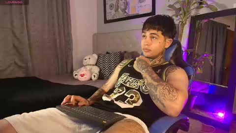 juan_alvarez18 online show from 02/27/26, 04:34