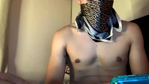 Snapshot of juan_bunny chatting on 05/27/26, 03:25 lJuanl online show from 05/27/26, 03:25