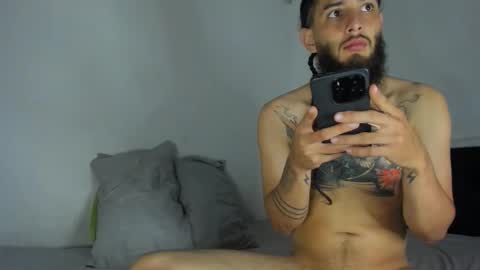 Snapshot of juan_cruz_ chatting on 11/09/25, 08:01 Juan online show from 11/09/25, 08:01