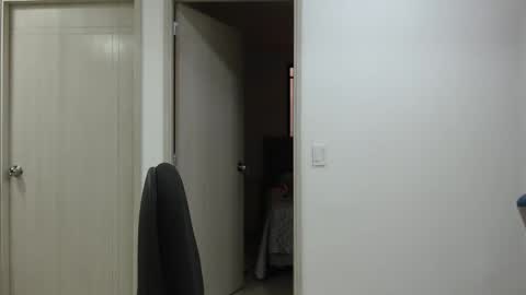 juan_gomez_1 online show from 02/11/25, 11:43