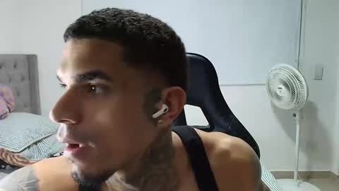 juan_gomez_1 online show from 01/07/26, 01:30