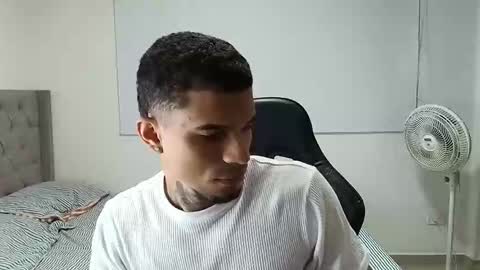 juan_gomez_1 online show from 01/11/26, 07:30