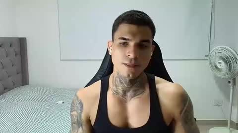 juan_gomez_1 online show from 01/13/26, 11:43