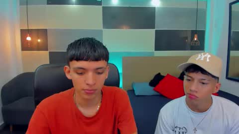 JuanSteven online show from 12/24/24, 04:44