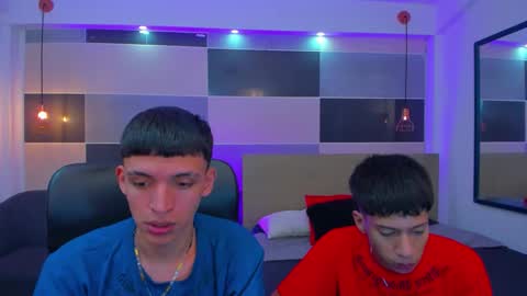 JuanSteven online show from 01/11/25, 04:27