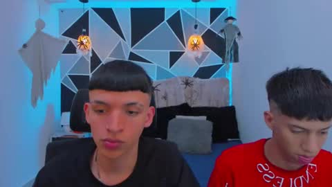 JuanSteven online show from 10/31/25, 04:57