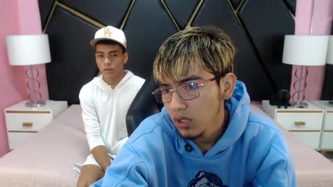 juan_saul1 online show from 04/19/26, 10:14