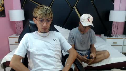 juan_saul1 online show from 04/20/26, 10:07