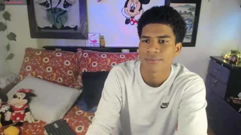 Snapshot of juanbigcock21cm chatting on 11/16/25, 09:20 juan jose online show from 11/16/25, 09:20