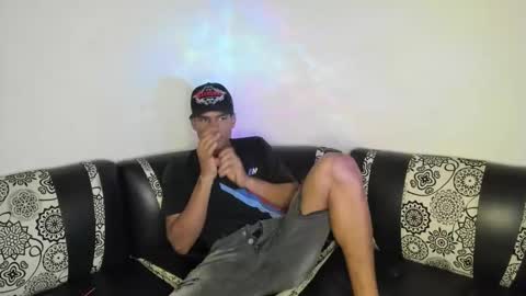 Snapshot of juanbigcock21cm chatting on 05/04/26, 09:33 juan jose online show from 05/04/26, 09:33