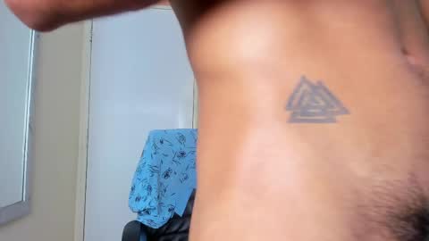 Juan Esteban online show from 03/11/25, 02:07