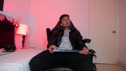 Snapshot of juancamilo66_ chatting on 01/02/25, 03:58 juancamilo66_ online show from 01/02/25, 03:58