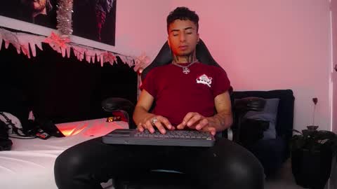 Snapshot of juancamilo66_ chatting on 01/02/25, 08:02 juancamilo66_ online show from 01/02/25, 08:02