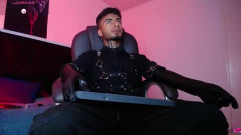 Snapshot of juancamilo66_ chatting on 02/16/25, 10:21 juancamilo66_ online show from 02/16/25, 10:21