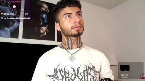 Snapshot of juancamilo66_ chatting on 02/23/25, 10:42 juancamilo66_ online show from 02/23/25, 10:42