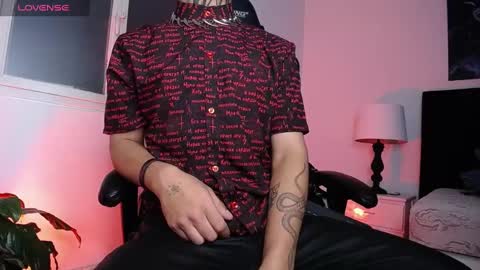 Snapshot of juancamilo66_ chatting on 03/06/25, 04:19 juancamilo66_ online show from 03/06/25, 04:19