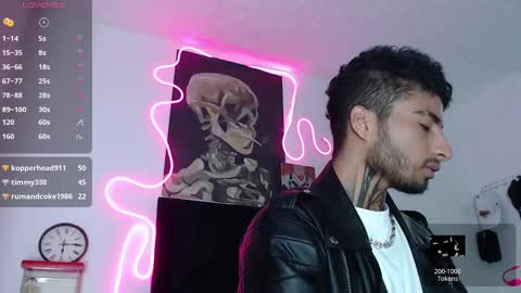 Snapshot of juancamilo66_ chatting on 09/16/25, 12:33 juancamilo66_ online show from 09/16/25, 12:33