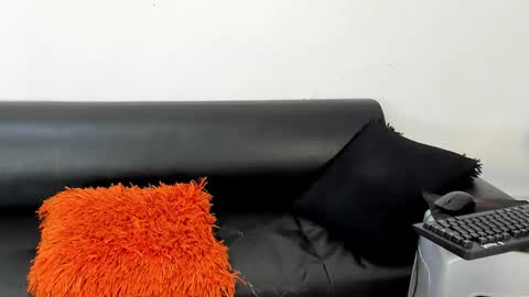 Juan Diego Uribe online show from 03/08/25, 12:33