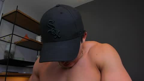 Snapshot of juandres007 chatting on 06/06/26, 01:32 JUANDRES online show from 06/06/26, 01:32