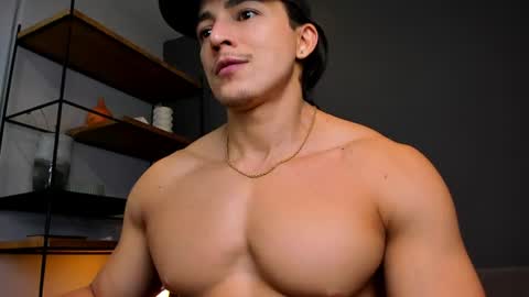 Snapshot of juandres007 chatting on 06/17/26, 02:14 JUANDRES online show from 06/17/26, 02:14