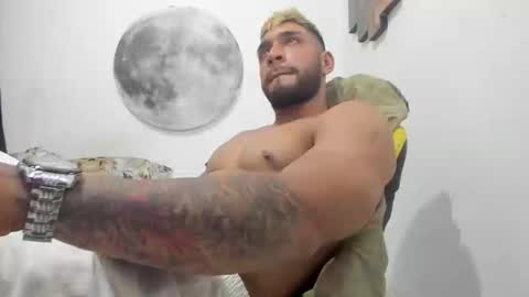 Snapshot of juanes_aristi chatting on 03/23/26, 02:37 Juanes online show from 03/23/26, 02:37