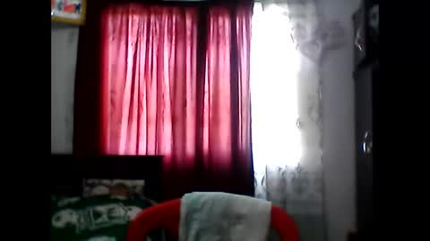 Snapshot of juanesan chatting on 02/06/25, 02:48 Juanesan CaballeroSolitario online show from 02/06/25, 02:48
