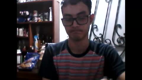 Snapshot of juanesan chatting on 02/25/25, 12:34 Juanesan CaballeroSolitario online show from 02/25/25, 12:34