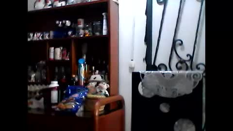 Snapshot of juanesan chatting on 02/25/25, 03:38 Juanesan CaballeroSolitario online show from 02/25/25, 03:38