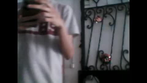 Snapshot of juanesan chatting on 05/05/26, 12:35 Juanesan CaballeroSolitario online show from 05/05/26, 12:35