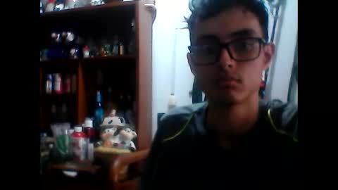 Snapshot of juanesan chatting on 05/08/26, 03:39 Juanesan CaballeroSolitario online show from 05/08/26, 03:39