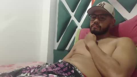 Snapshot of juanfe_style chatting on 09/19/25, 01:18 juanfe_style online show from 09/19/25, 01:18