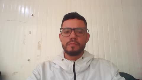 Snapshot of juanfe_style chatting on 10/10/25, 03:11 juanfe_style online show from 10/10/25, 03:11