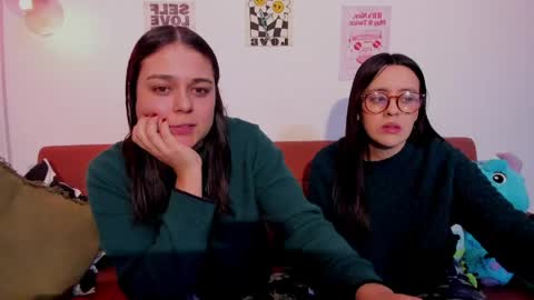 juanitaaa_ online show from 06/10/26, 04:45