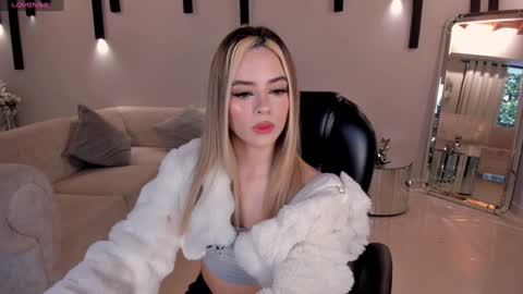 Juanita Clay online show from 01/17/25, 11:49