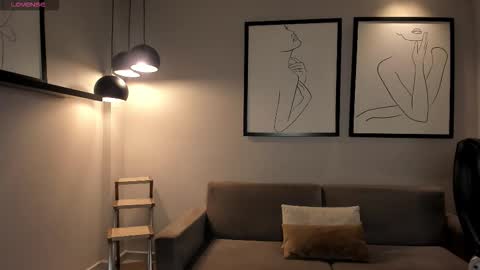 Juanita Clay online show from 10/04/25, 12:14