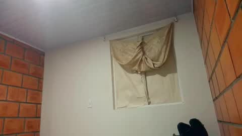 juankikplolol online show from 10/05/25, 03:05