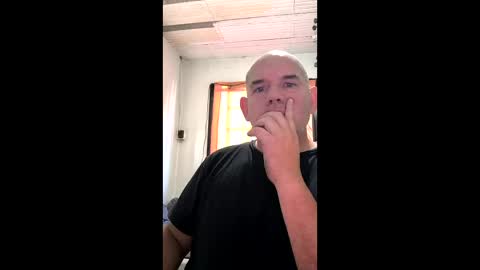 Juan Manuel online show from 04/12/26, 01:16