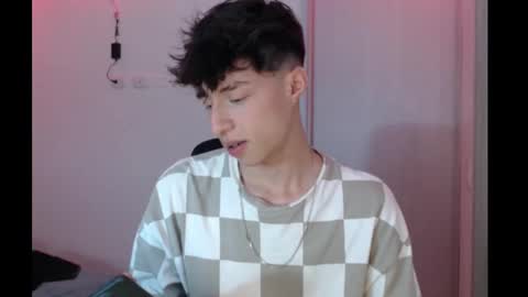 juanmres online show from 11/23/25, 11:48