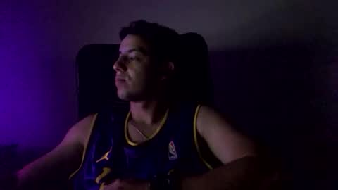 Snapshot of juannvalencia11 chatting on 04/19/26, 04:34 juannvalencia11 online show from 04/19/26, 04:34