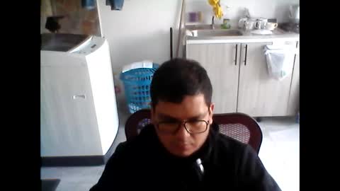 Snapshot of juanpeter10 chatting on 03/13/26, 07:09 BruceWayne online show from 03/13/26, 07:09