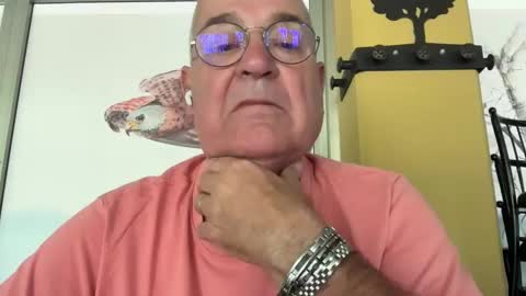 Snapshot of juantricker chatting on 09/14/25, 01:32 Juan online show from 09/14/25, 01:32