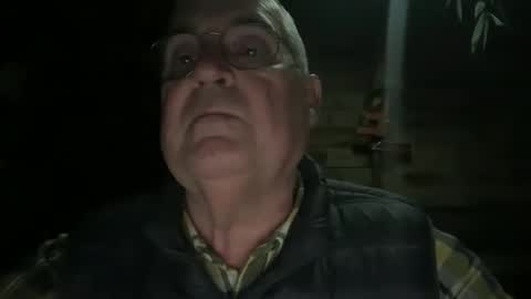 Snapshot of juantricker chatting on 11/29/25, 05:05 Juan online show from 11/29/25, 05:05