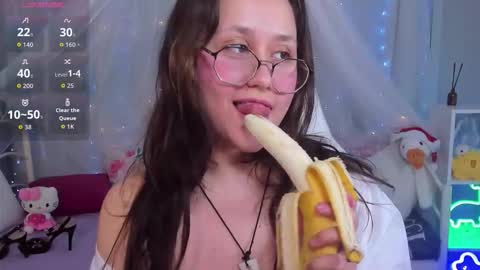 JudithSilvia online show from 12/19/25, 04:36