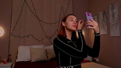 Angelica online show from 09/18/25, 01:40