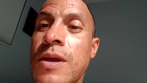 Snapshot of jugg2 chatting on 09/11/25, 12:38 Jugg online show from 09/11/25, 12:38