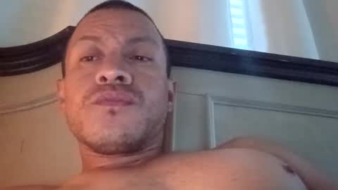 Snapshot of jugg2 chatting on 10/05/25, 02:48 Jugg online show from 10/05/25, 02:48