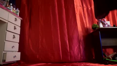 Sisi online show from 10/30/25, 02:02