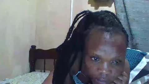 juice_petite3 online show from 01/20/25, 09:32